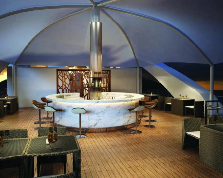 Coral Discoverer Sun Deck Bar