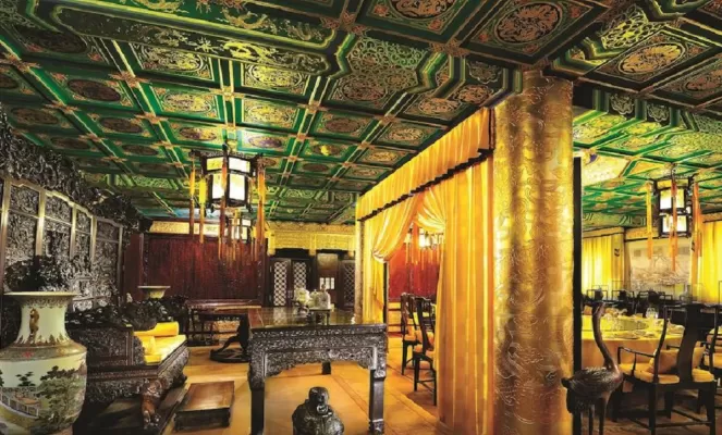 Han's Royal Garden Hotel