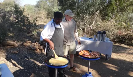 Breakfast in the bush at Thornybush Reserve