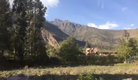 I loved all the scenery in Sacred Valley - if only my camera showed it...