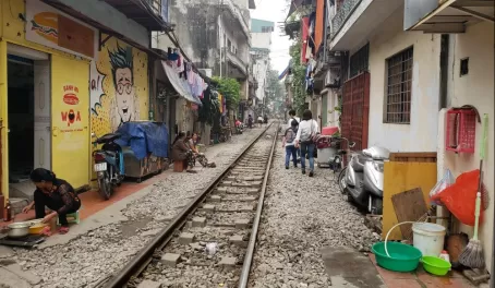 Hanoi's Train Street, Old Quarter