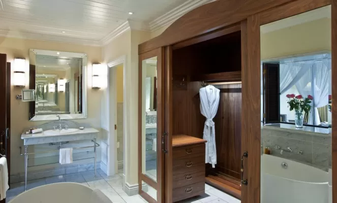 Bathrooms are outfitted with walk-in closets