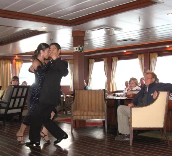 tango demonstration before we left port