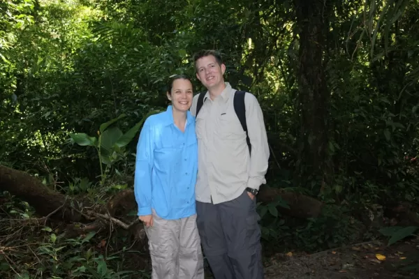 The honeymoon couple walking in Monteverde