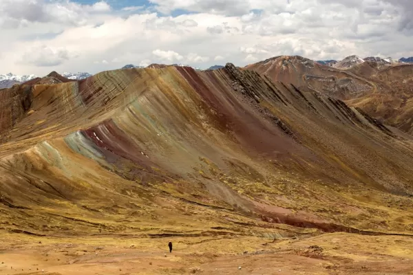 Impressive colored mountain range of Palcoyo