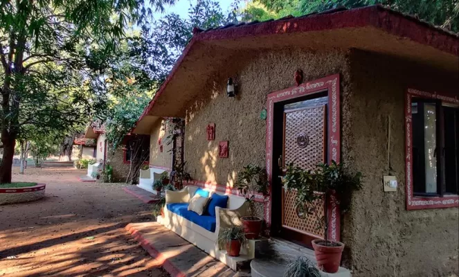 Bandhavgarh Jungle Lodge