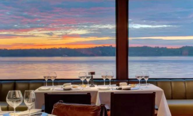 Aqua nera fine dining with a very beautiful view.