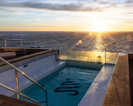 Minerva Pool