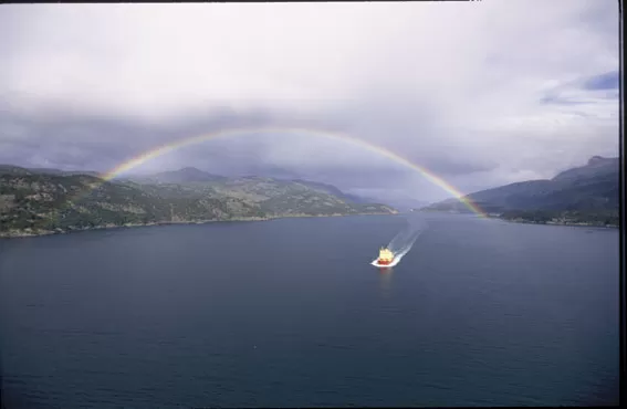 Sailing through the rainbow