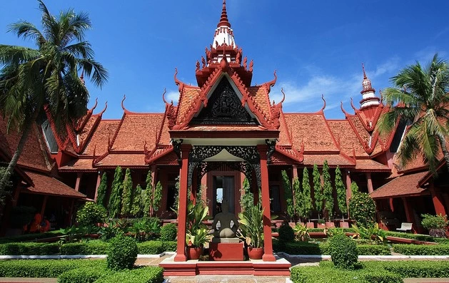 Visit the Phnom Phen Museum, Cambodia