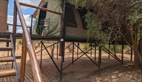 Jozibanini Camp has raised tents, flush toilets, and bucket showers