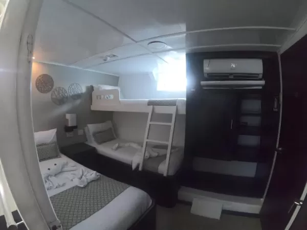 Lower deck cabin with a bunk bed - Monserrat