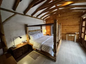 Grand Suite Bedroom