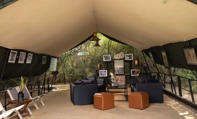 Tent Lounge