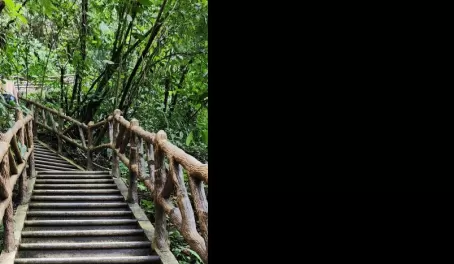 500 stairs up from La Fortuna Waterfall