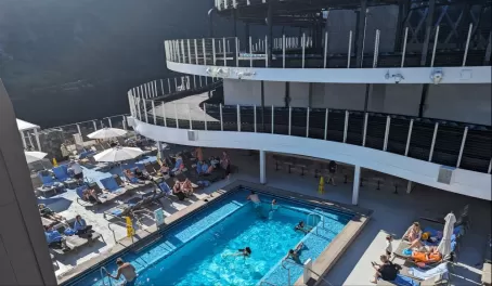 Pool Deck Norwegian Prima