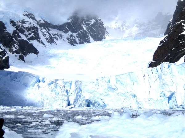 Glacier witnessed during Antarctic travel