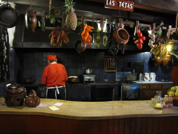 Lima: Al fresco kitchen at first dinner