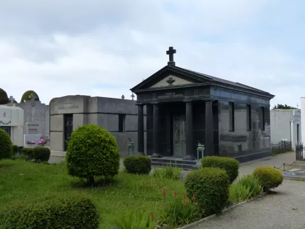 Sara Braun Municipal Cemetery
