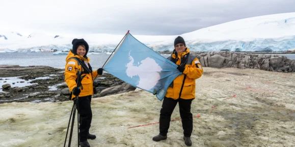 Exploring the 7th Continent with Quark Expedition