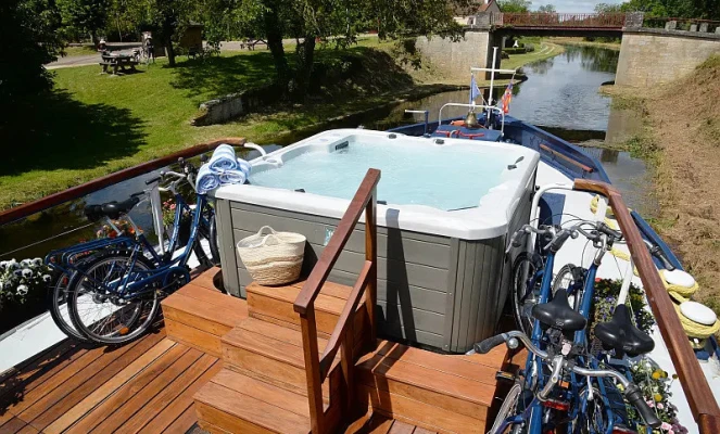 L'Art de Vivre Exterior Sundeck