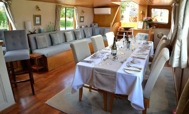 L'Art de Vivre Dining