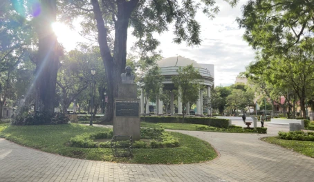 Parque Morazán across my hotel