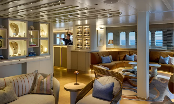 Ocean Lounge