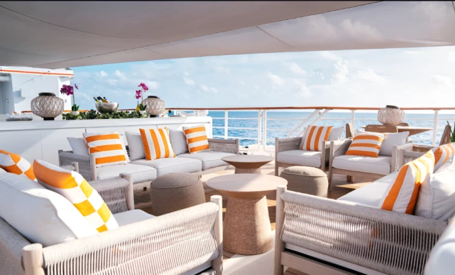 Sun Deck Lounge