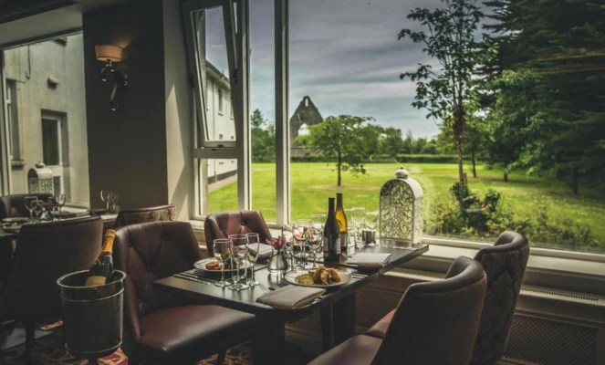 Hotel restaurant