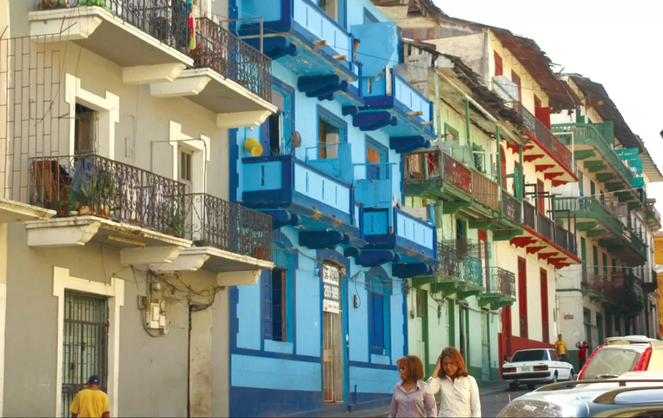 The colorful streets of Panama City