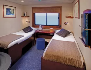 Master Stateroom aboard the Safari Voyager.