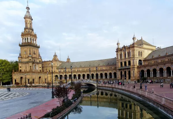 View the magnificent architecture of Spain