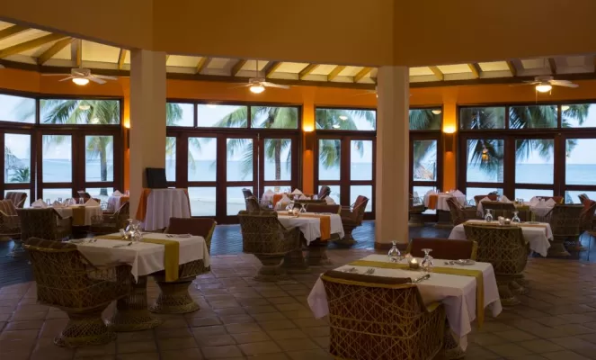 The dining room at Jaguar Reef Lodge & Spa