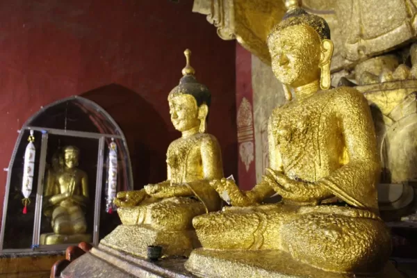 Golden Buddahs in Bagan